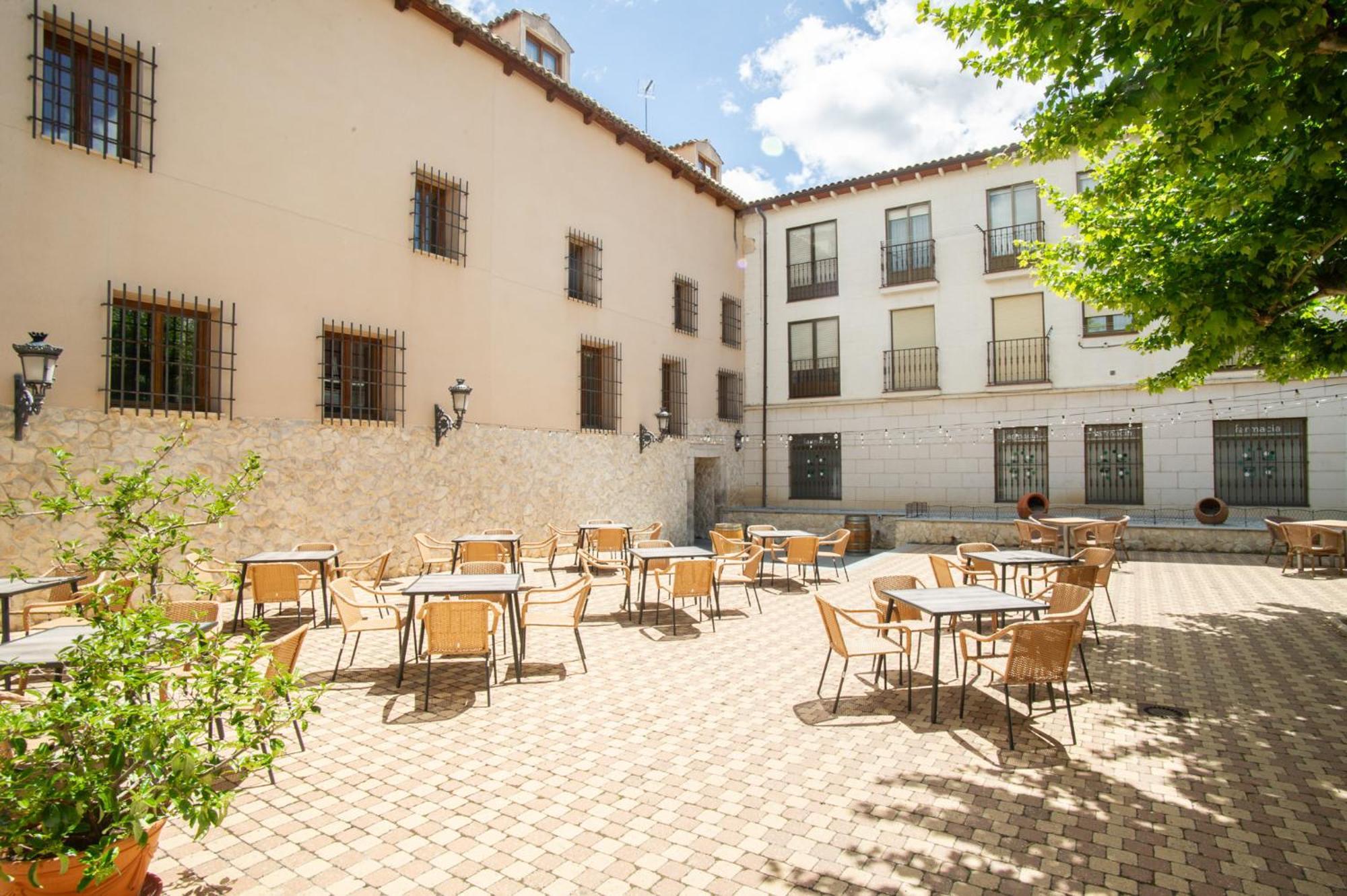 Azz Penafiel Las Claras Hotel & Spa Exterior foto