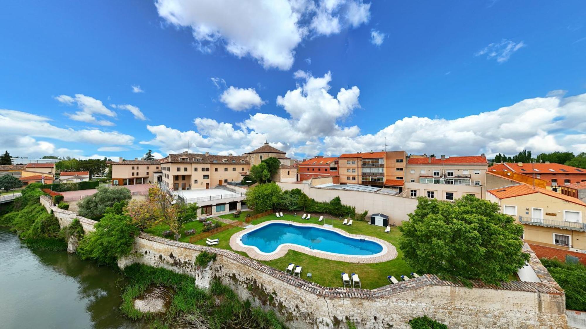 Azz Penafiel Las Claras Hotel & Spa Exterior foto